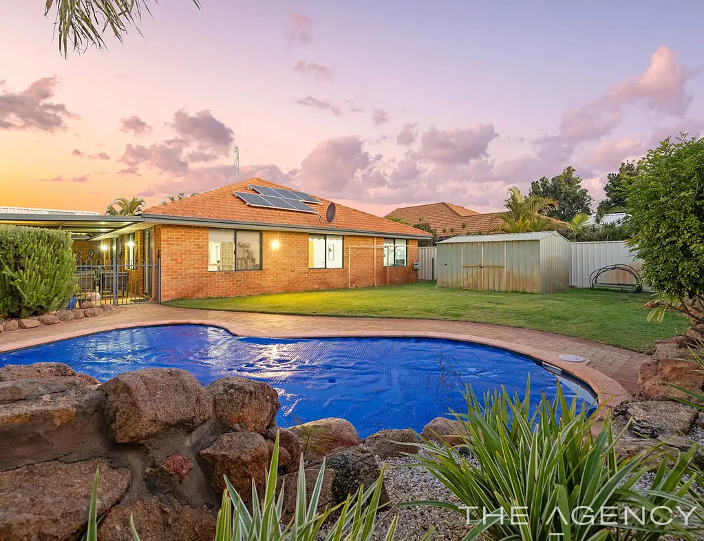 Canning Vale 4ห้องนอน Spacious Family Living with Pool & Workshop – 34 Bramdean Cres Canning Vale