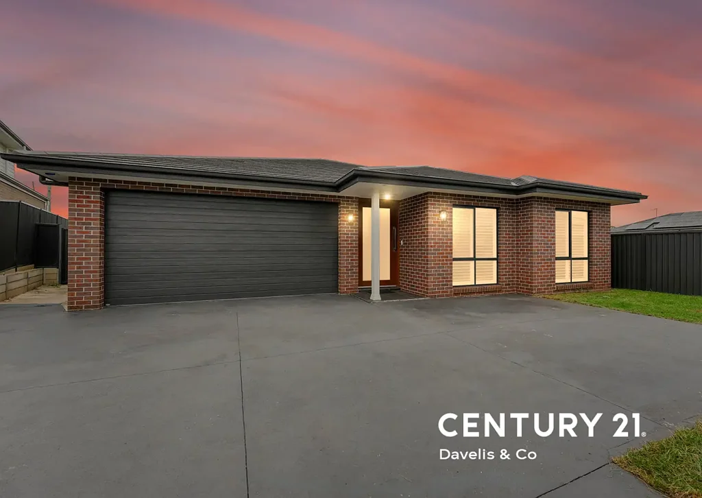 Box Hill 4Moenga Proudly Showcasing This Modern Single-Level Family Home!