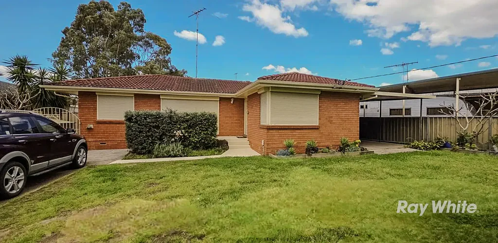 Your Family's Dream Home Awaits: A Stunning Four-Bedroom House With Swimming Pool