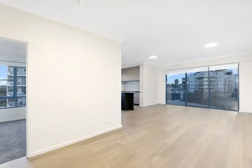 Luxurious Coastal Living in the Heart of Cronulla