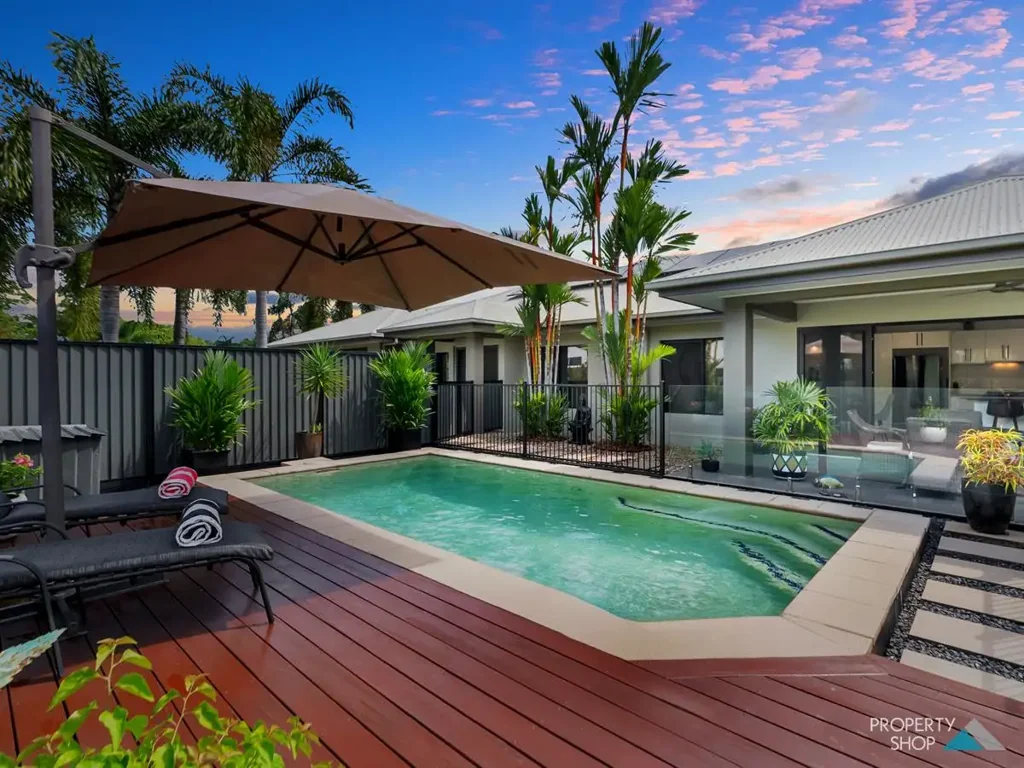 Trinity Park 4ਬੈੱਡਰੂਮ IMMACULATE HOME WITH POOL, SOLAR & PARKLAND VIEWS!