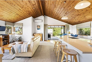 29 Bushlands Park Drive, Albany, North Shore City