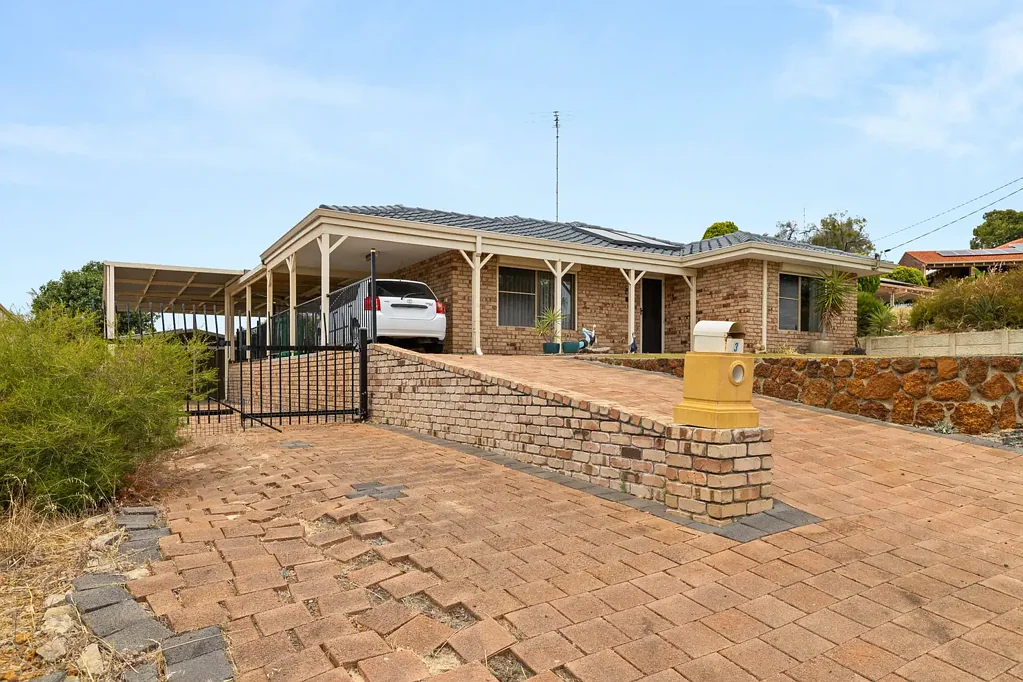3 Pelican Place, Australind, WA 6233