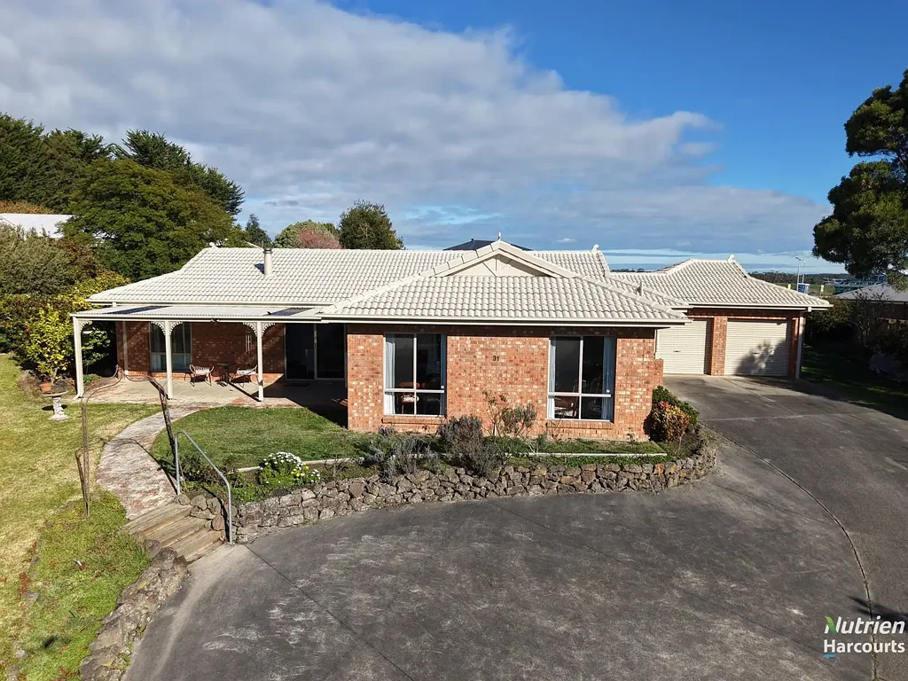 Timboon 3 Bedroom Light, Bright, Simply Stunning Home In Timboon