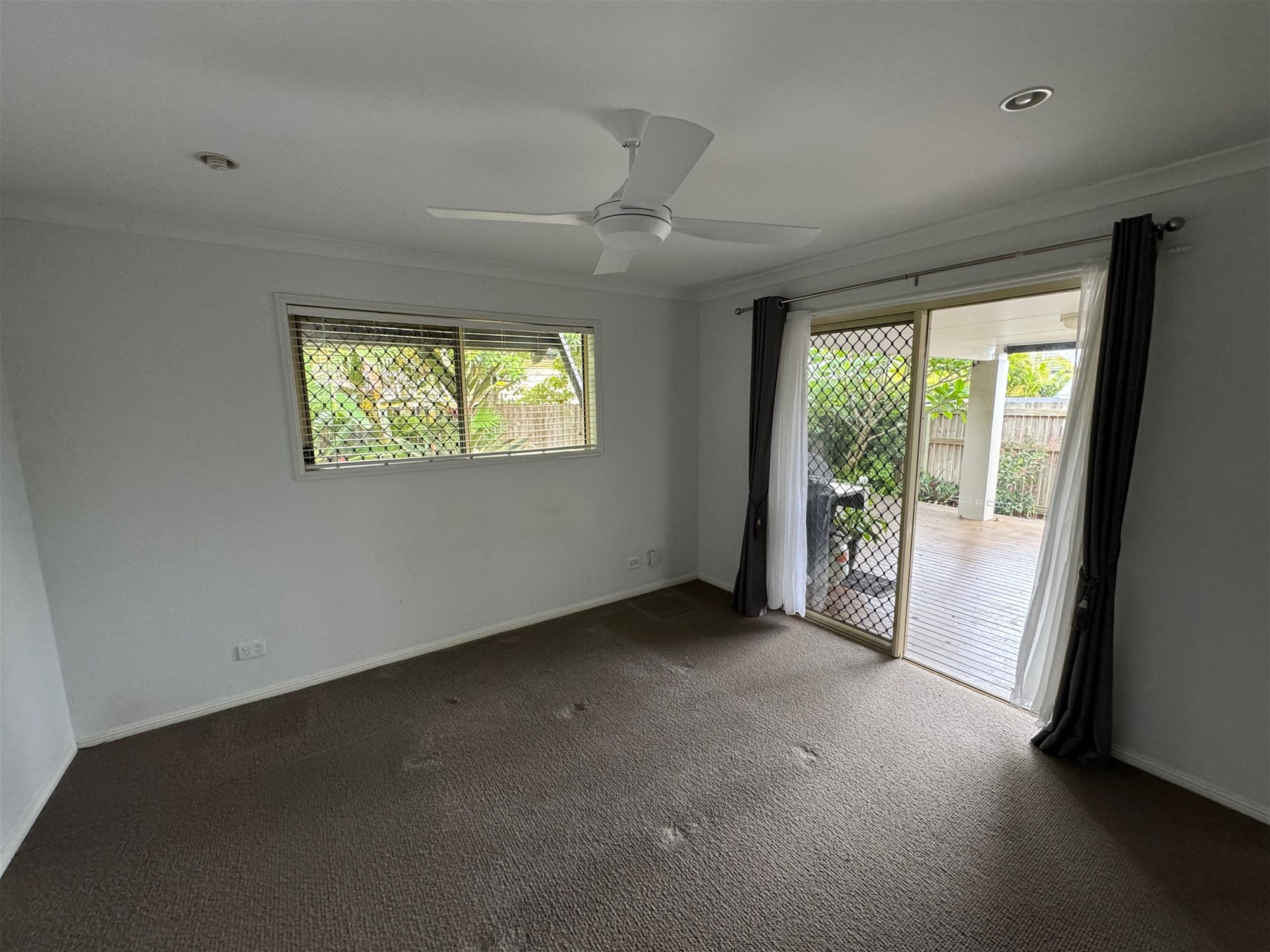 UNIT 12 9 AMAZONS PL, SINNAMON PARK QLD 4073, 0 침실, 0 욕실, Townhouse