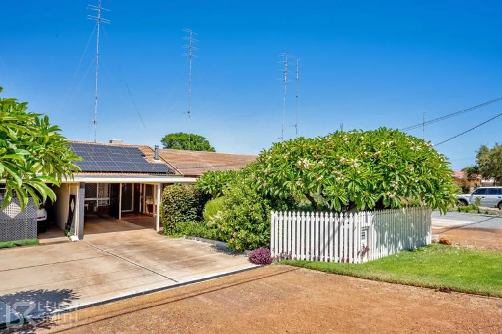 Waroona 2房  A Charming Gem Awaits!