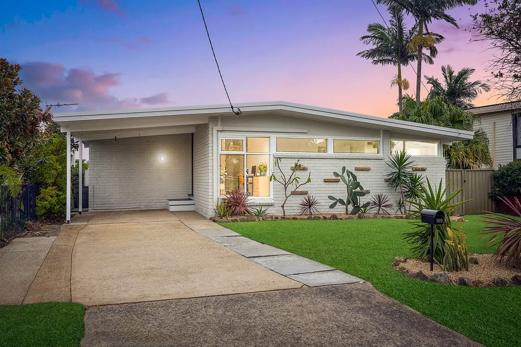169 Cooriengah Heights Road, Engadine, NSW 2233