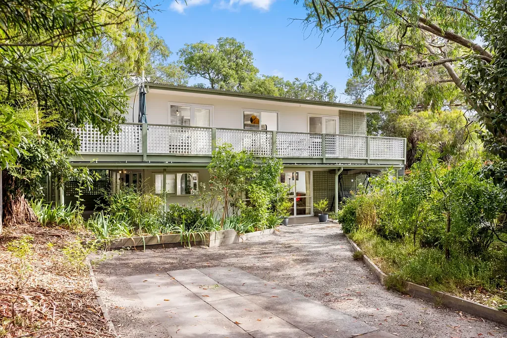 Inverloch 4房  Embrace the best of both worlds with a seamless blend of Nature and Coastal