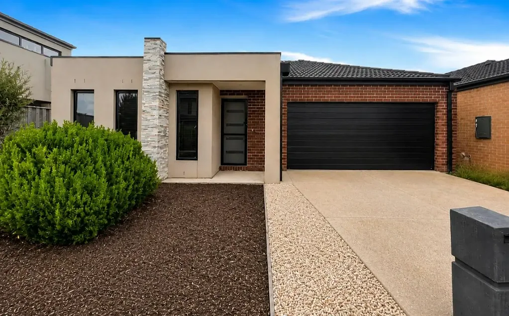 Your Dream Family Home in Prime Saltwater Location