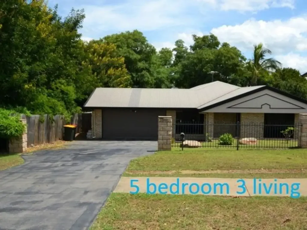 Gracemere 5房  5 bedroom 3 living modern family home