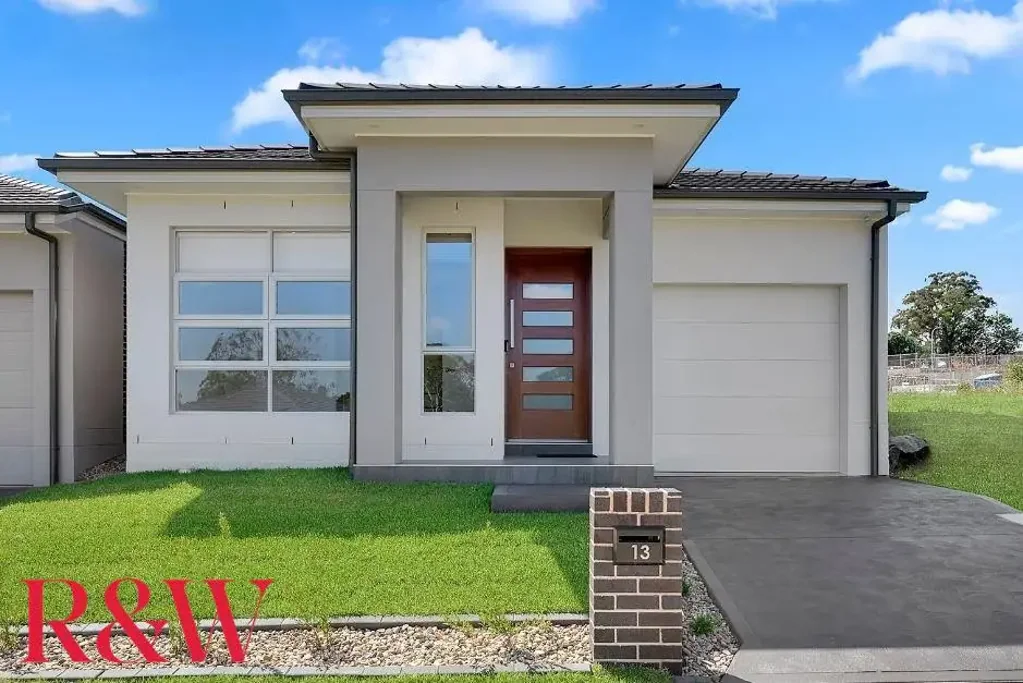 Four Bedroom Modern Home In Bradbury