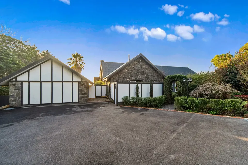 Mount Eliza 4房  Timeless Elegance, Character and Family Luxury