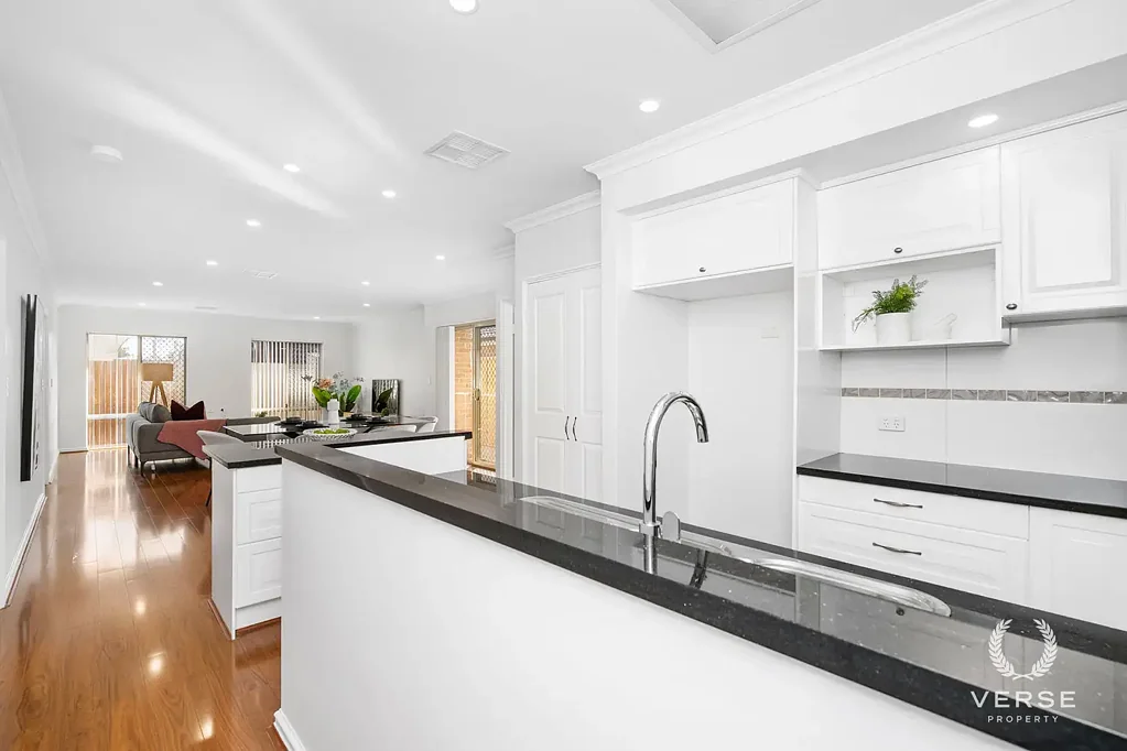 Bayswater 3房  An investment opportunity with big Airbnb upside!!