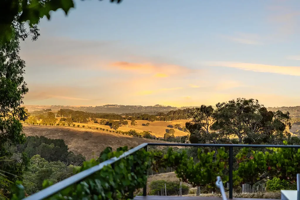 Balhannah 4房  Sunrise to Sunset: 22 Acres of Light, Space and Hills Freedom