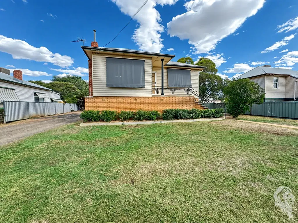 12 Collins Street, Narrabri, NSW 2390