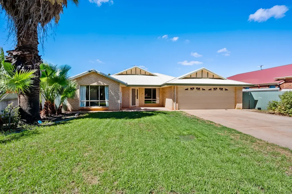 5 Warner Street, Broadwood, WA 6430