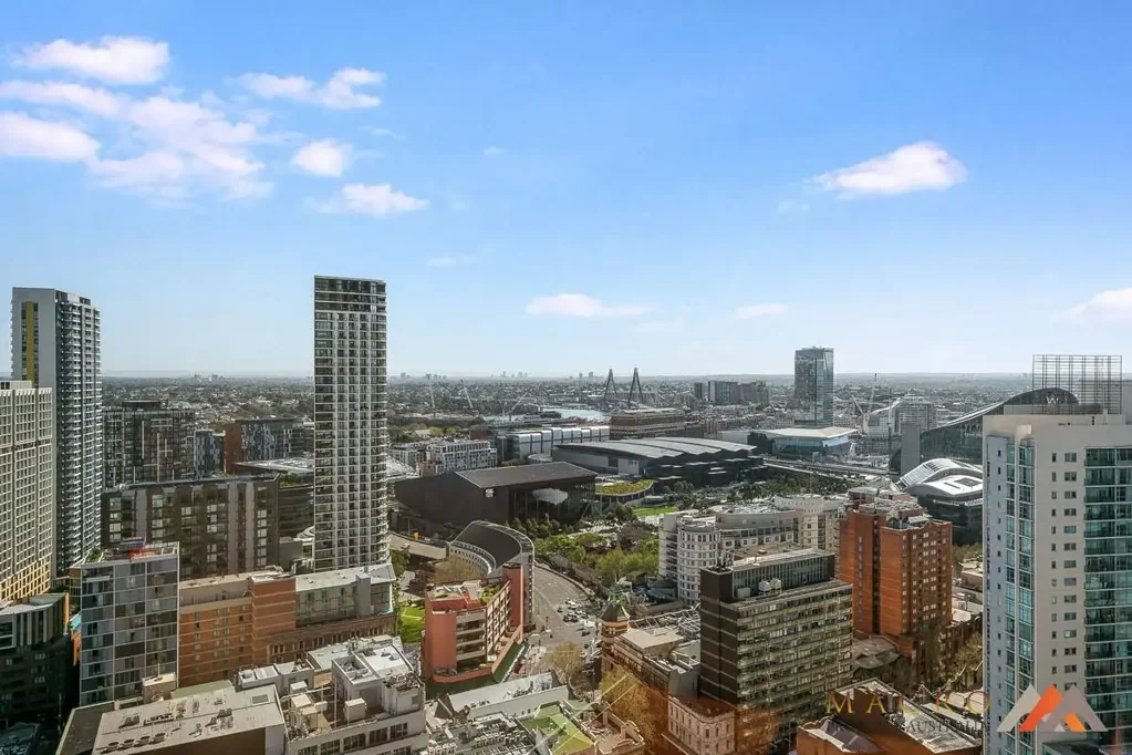LUXURY 3 BEDROOM APARTMENT WITH DARLING HARBOUR VIEWS!