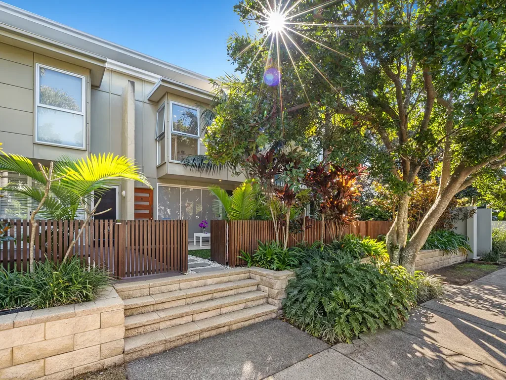 Quality Casuarina Townhouse