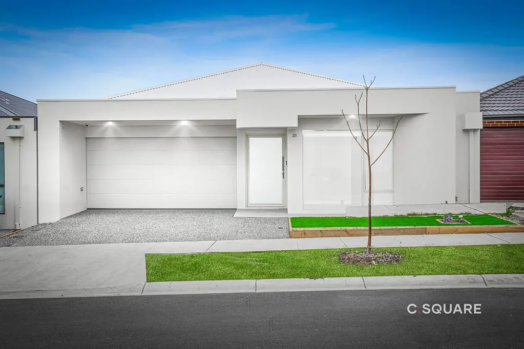 21 Bracegirdle Drive, Mickleham, VIC 3064