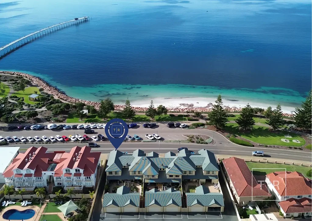 Esperance 3房  AN ICONIC ADDRESS. AN EXCEPTIONAL LIFESTYLE.