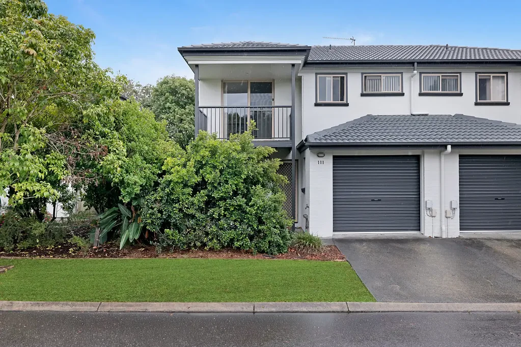 111/31 Archipelago Street, Pacific Pines, QLD 4211