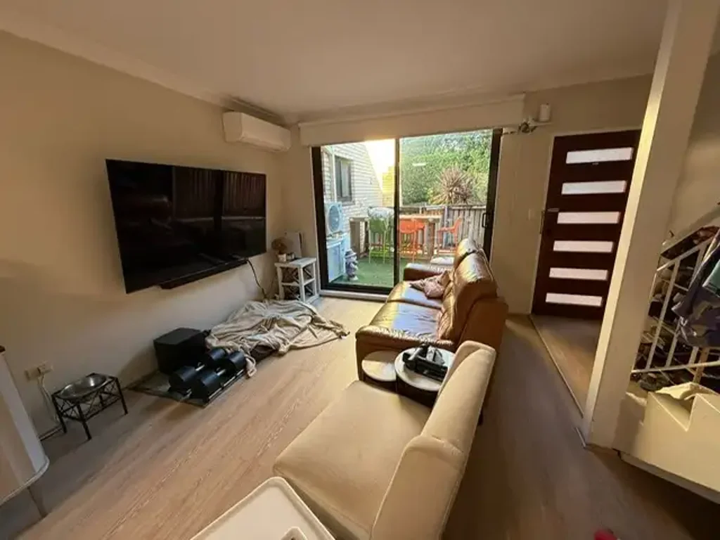 Prime Artarmon Townhouse | Private & Modern
