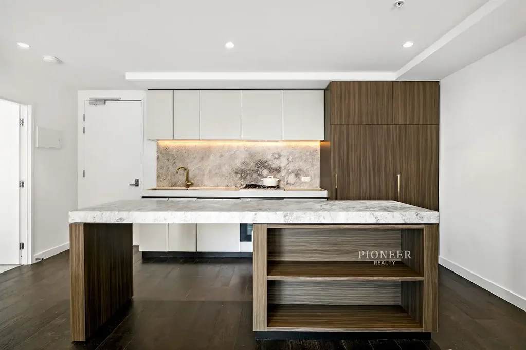 Near New 3 Bed Fully Furnished Apartment With Views