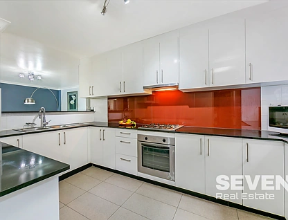 402/33-35 Cowper Street, Parramatta, Parramatta (Northwest suburbs), 3 Kuwarto, 2 Banyo, Apartment
