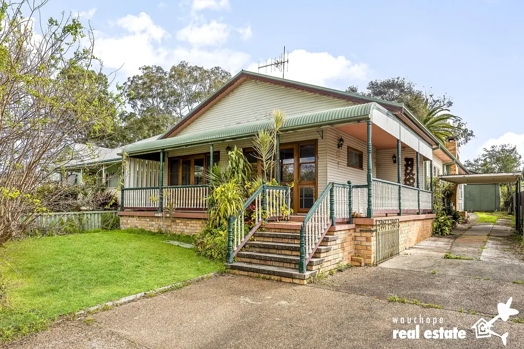 Wauchope 3ਬੈੱਡਰੂਮ Full of Character, Packed with Potential & Perfectly Positioned