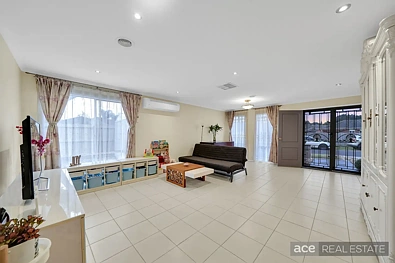 16 Seaeagle Avenue, Point Cook, VIC 3030, 3 slaapkamers, 2 badkamers, House