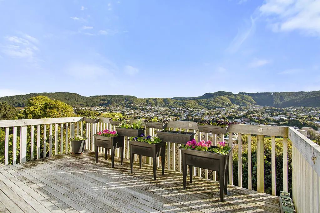 22A Bartlett Grove, Tawa, Wellington