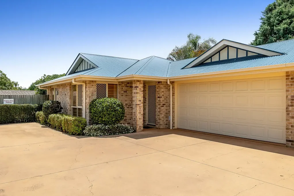 Rangeville Unit in Gated Complex
