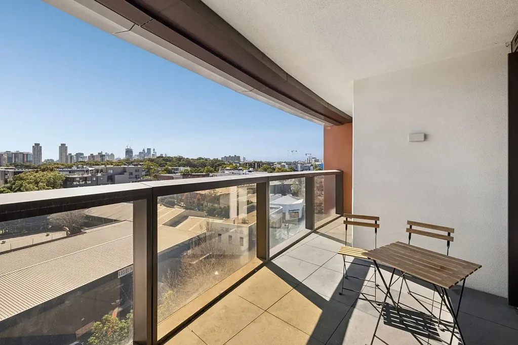 Zetland 2Moenga STYLISH TWO-BEDROOM APARTMENT IN THE HEART OF GREEN SQUARE