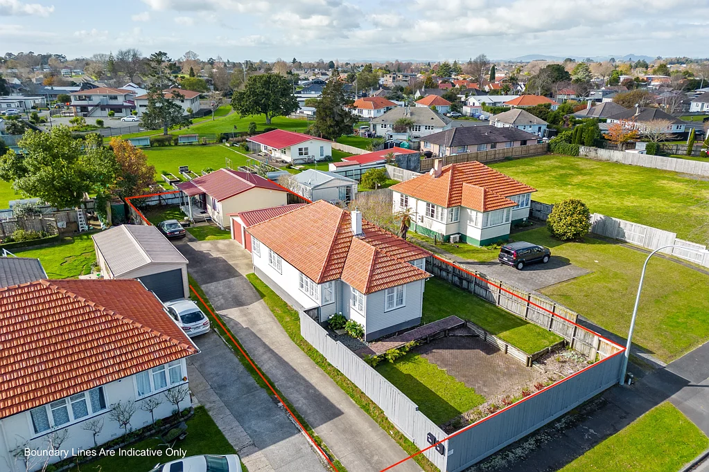 Fairfield 5 Bedroom Two Homes, One Title - Dual Income Opportunity
