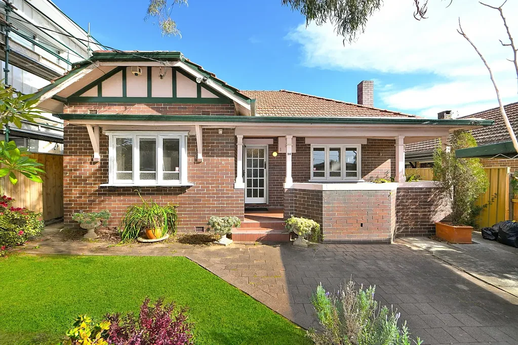 Belfield 3Zimmer Family Residence with Approved CDC for Future Expansion
