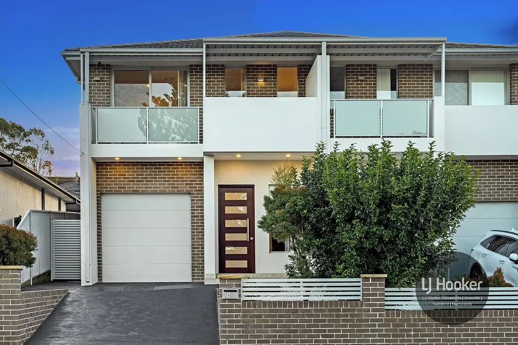 Old Toongabbie 5ਬੈੱਡਰੂਮ Modern Family Living in a Prime Old Toongabbie Location