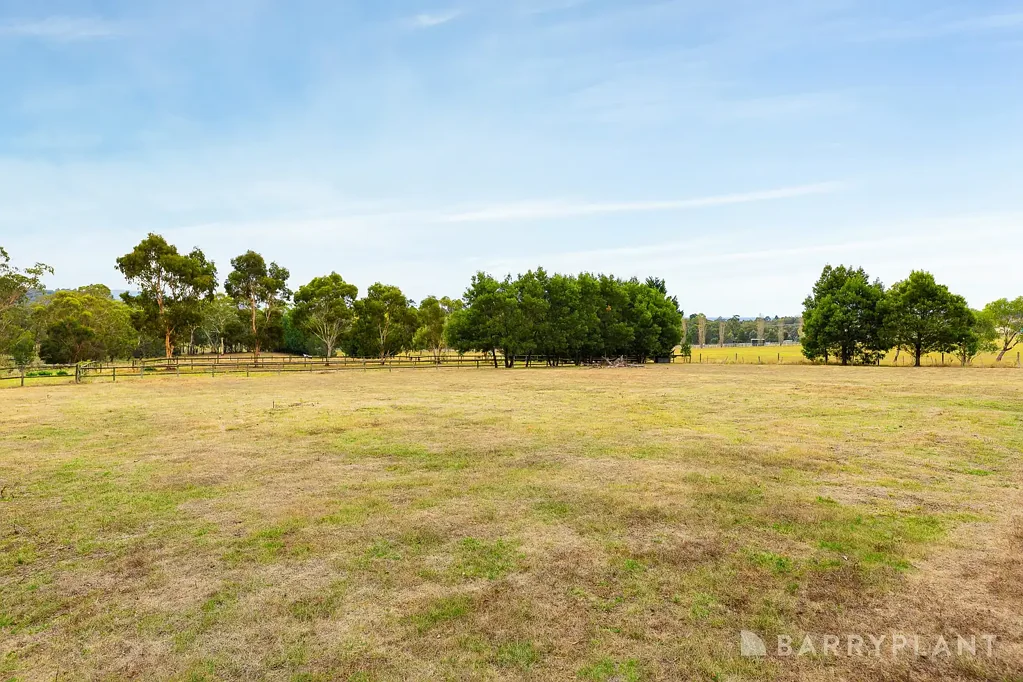 62 Walker Road, Seville, VIC 3139