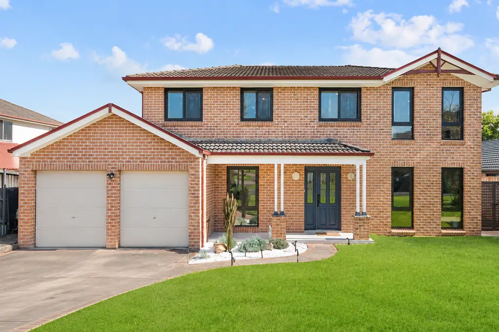 Glenwood 5બેડરૂમ Luxury Fully Renovated Home with Double-Glazed Comfort & Solar Savings