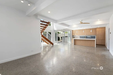 लिविंग रूम - 2 Main Avenue, Balmoral, QLD 4171