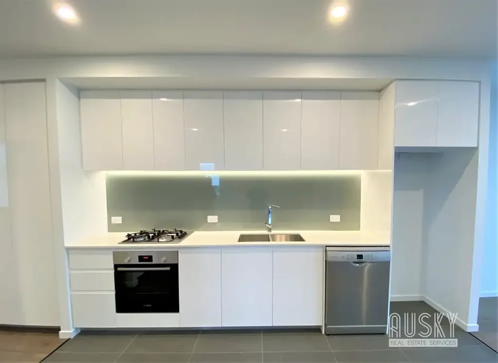 Spacious 2-Bedroom, 2-Bathroom + Study room Apartment FOR LEASE in FOOTSCRAY!