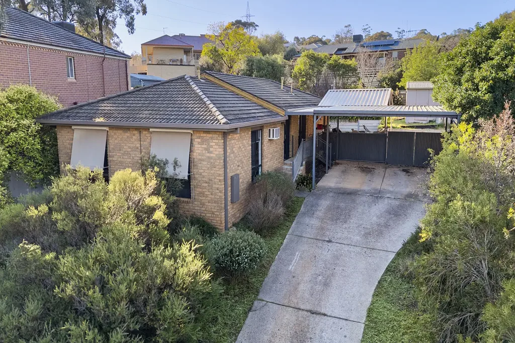 Flora Hill 4房  Spacious Family Living in a Peaceful Flora Hill Court