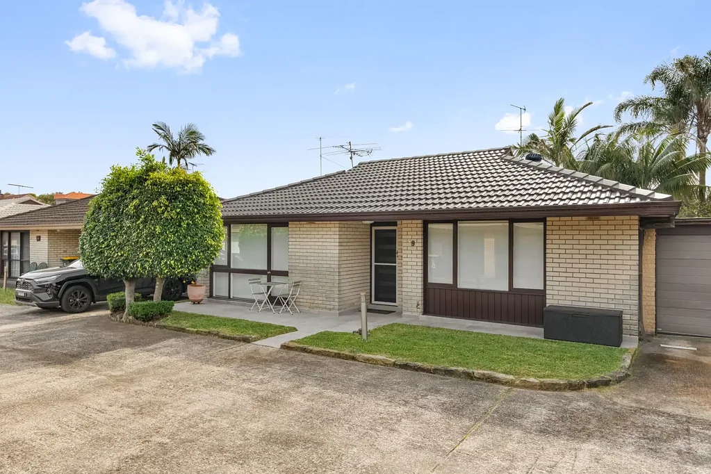 Matraville 2ਬੈੱਡਰੂਮ Stylishly Renovated Villa with Sun-Filled North-Facing Courtyard and Lock-Up Garage