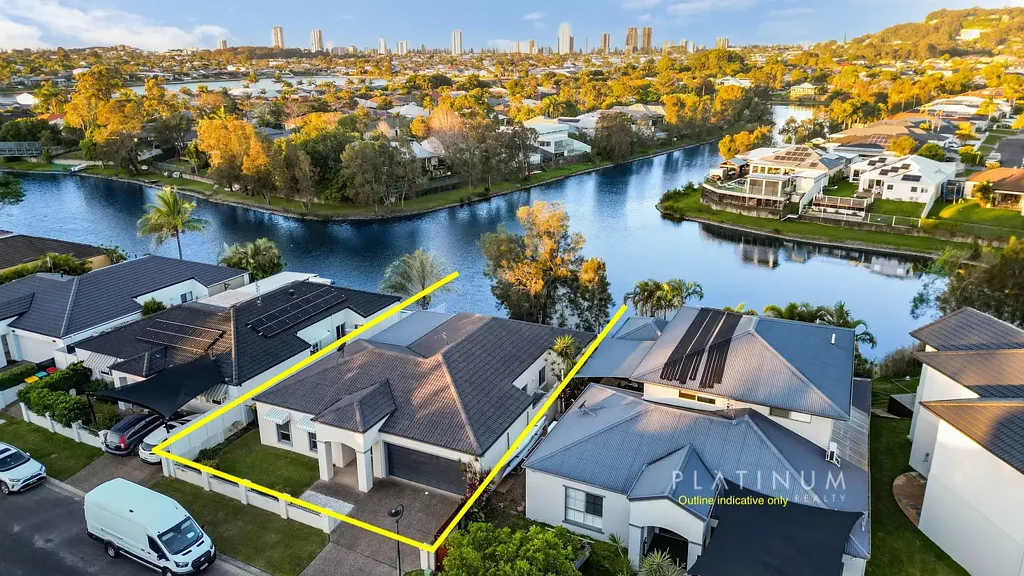Burleigh Waters 3 Slaapkamer East to water aspect - Waterfront lifestyle
