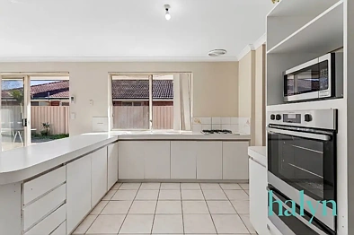 28 Bremner Circle, Canning Vale, WA 6155, 4房, 2浴, House