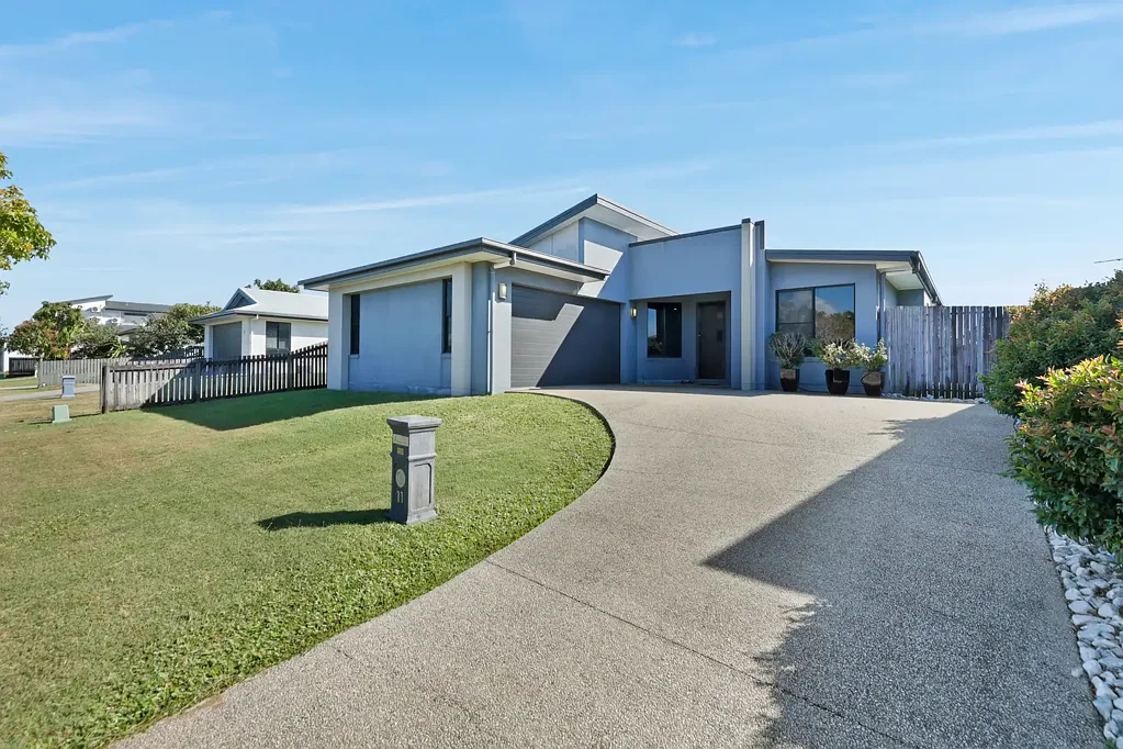 Ooralea 4 Bedroom Where Family Living Comes Naturally