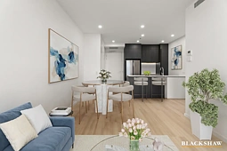 10/7 Light Street, Griffith