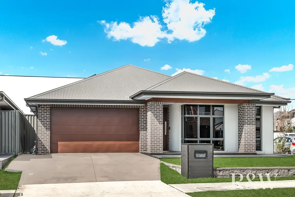 Marsden Park 5Zimmer Modern Five-Bedroom Home with Extensive Features