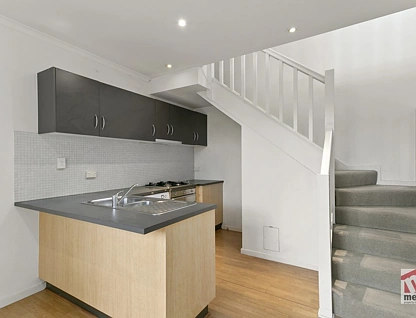 16/848 Glenhuntly Road, Caulfield South, Bayside, 2房, 1浴, Townhouse