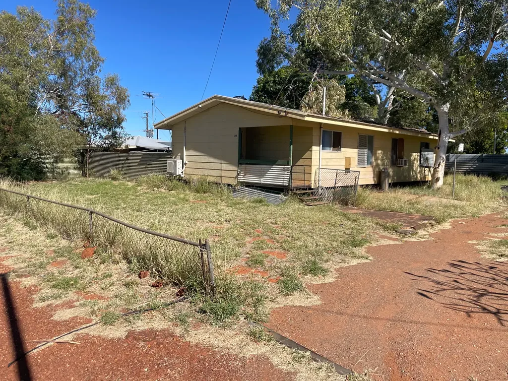 Tennant Creek 3 Bedroom I need some work & I need some love