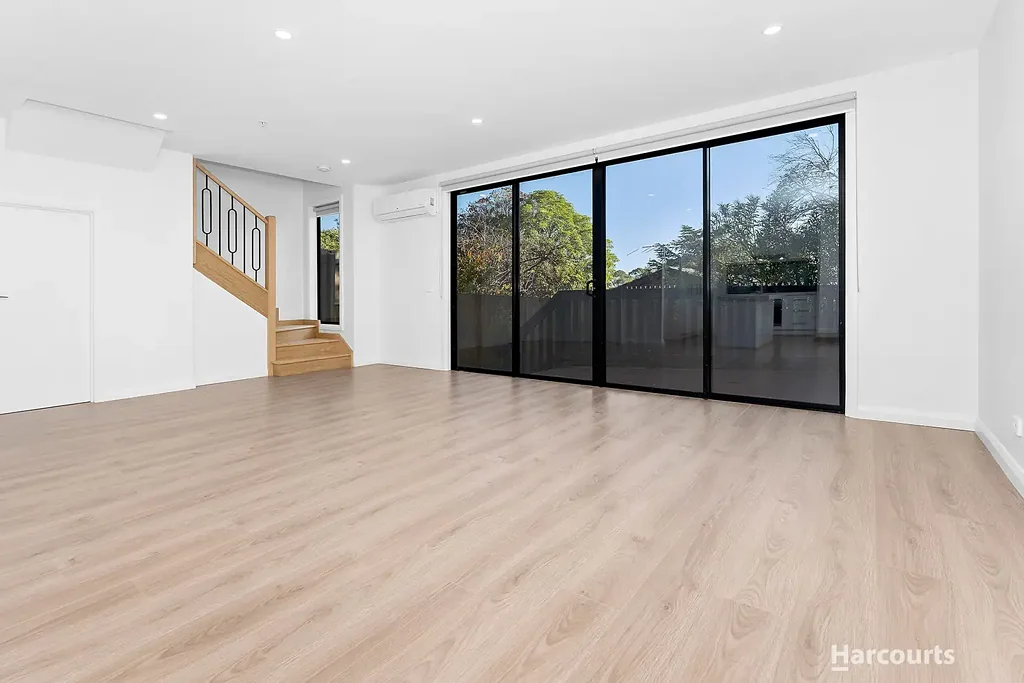 Stylish Townhouse in a Sought-After Location